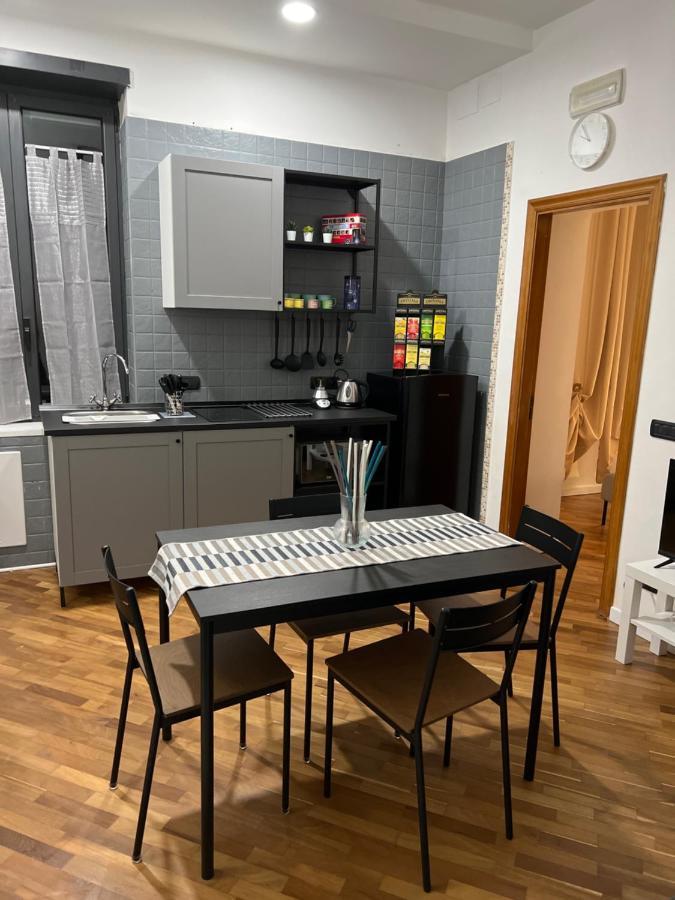 Casa Montesanto 21 Appartement Napels Buitenkant foto